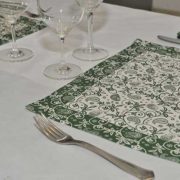 mantel-individual-papel-decorado-standard-blanco-cachemir-verde
